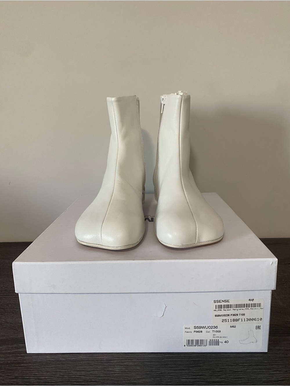 Maison Martin Margiela White Leather Ankle Booties - Picture 2 of 8